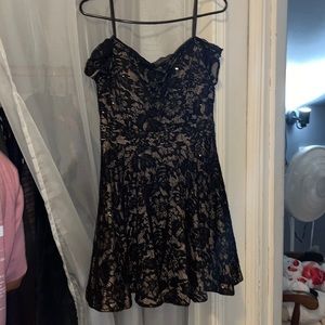 Black Lace Off-the shoulder Dress